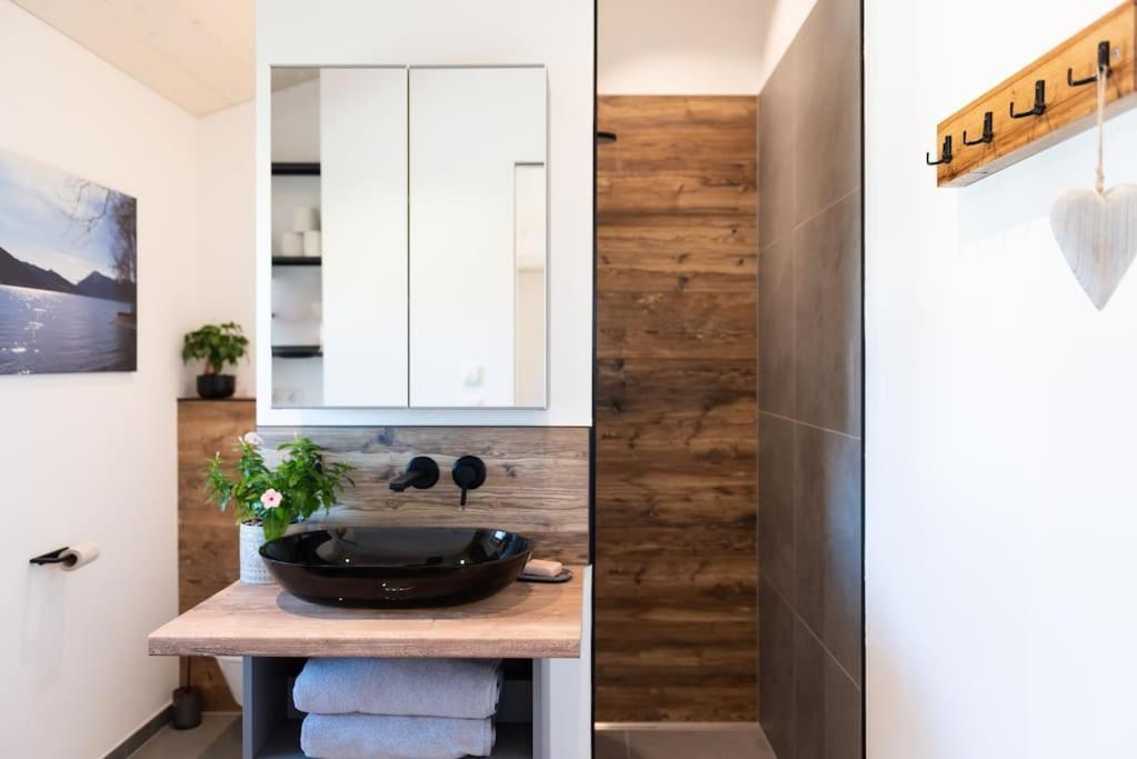 Exklusives Design-Apartment & Sauna Warngau Екстер'єр фото